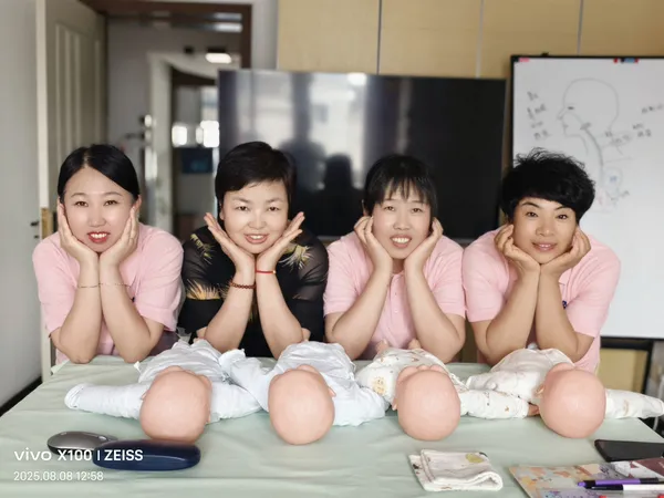 白小白家政学员风采 219