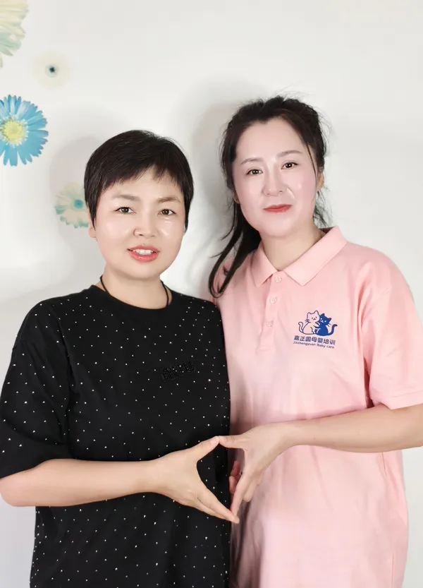 白小白家政学员风采 226