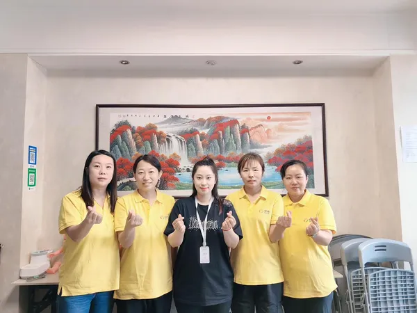 白小白家政学员风采 257